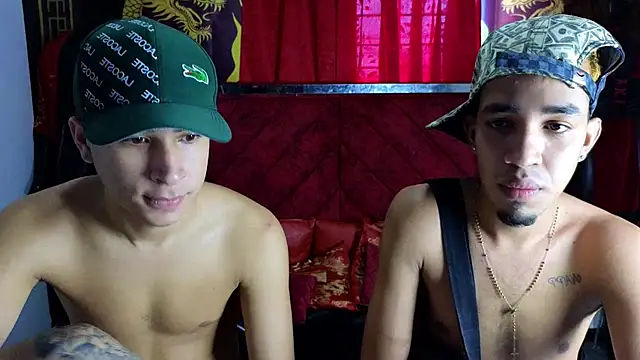 Snapshot of Latin_straight0 chatting on October 18, 3:48 pm Latin straight0 online show from October 18, 3:48 pm