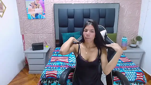 Snapshot of Tinita_ chatting on October 3, 2:22 pm Tinita online show from October 3, 2:22 pm