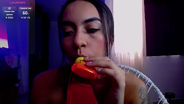 Leslie Bussh  online show from July 30, 3:46 pm