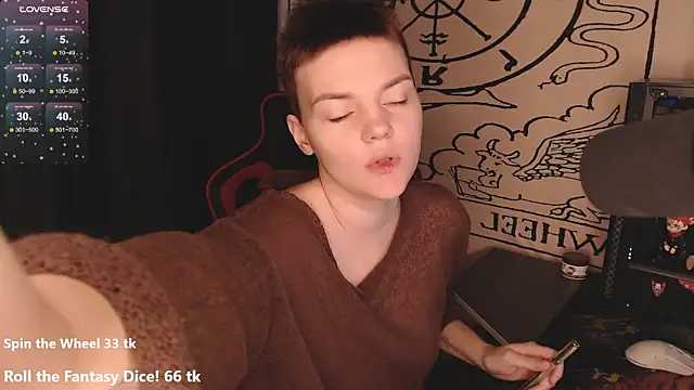 KrisNeal online show from November 21, 9:44 am