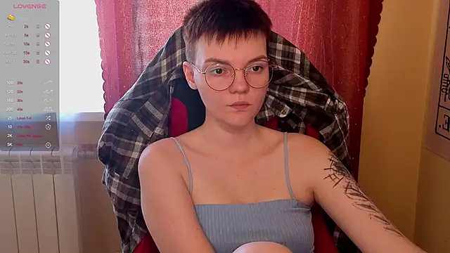 KrisNeal online show from September 23, 9:40 am