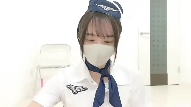  Mia land  online show from November 28, 1:14 pm