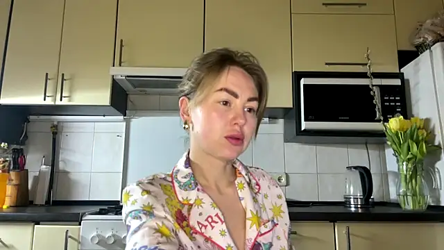 MartaLuna  online show from March 13, 9:16 pm