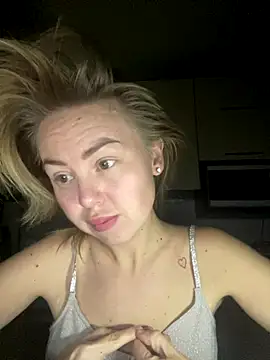 MartaLuna  online show from October 28, 8:14 pm