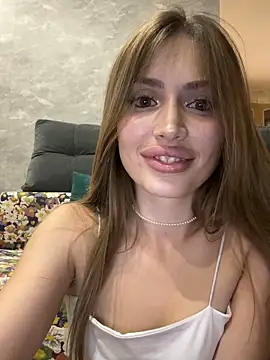 Elizabeth Tay online show from September 22, 6:17 pm