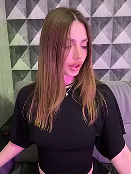 Elizabeth Tay online show from March 20, 6:46 pm