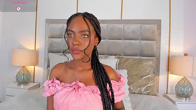 DakotaWangi online show from December 18, 4:17 am