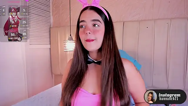 hannahst  online show from January 12, 8:25 pm