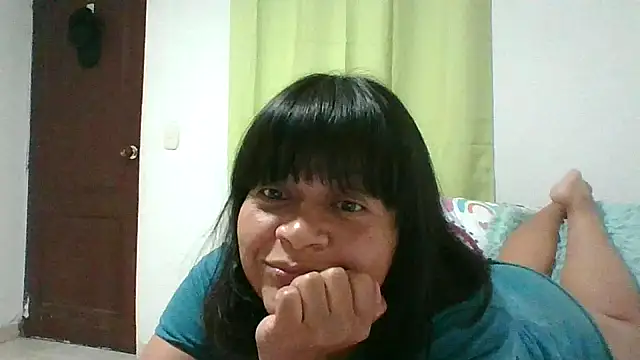 adri89-g online show from April 4, 1:04 am