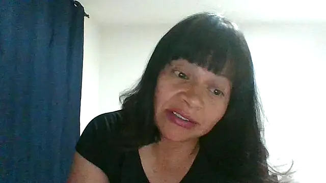 adri89-g online show from April 27, 1:25 am