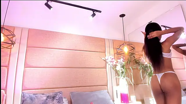 AishaValcazar online show from April 21, 4:08 am