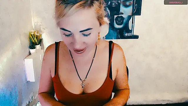 EmmaCat  online show from November 3, 11:03 am