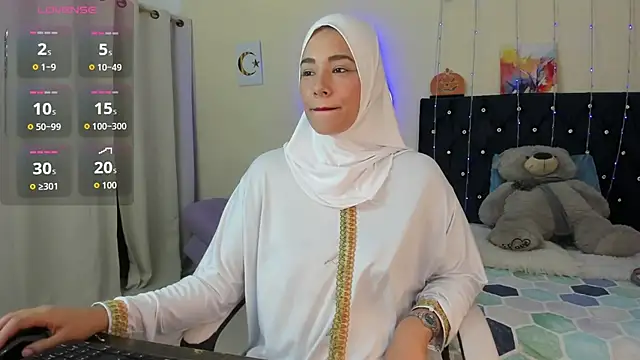 ShanaJamil online show from April 8, 12:18 pm