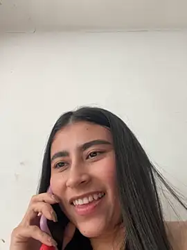 Isabella Montoya online show from October 12, 8:00 pm