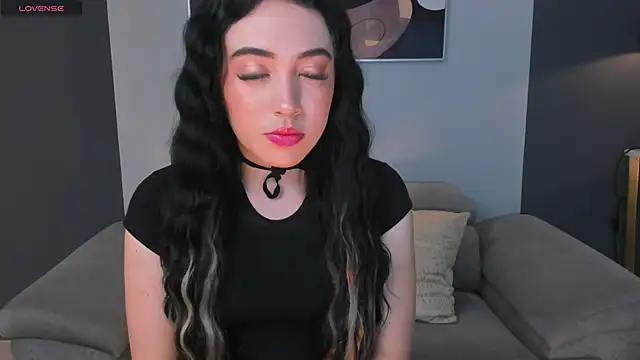 Snapshot of KatieAngelX chatting on October 10, 11:48 am KatieAngelX online show from October 10, 11:48 am