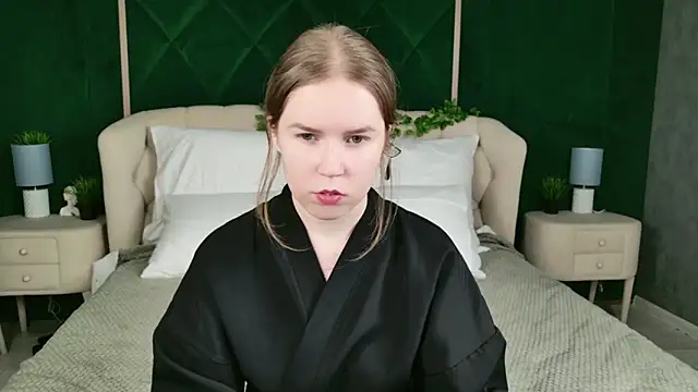 Alida Brice online show from December 4, 3:24 pm