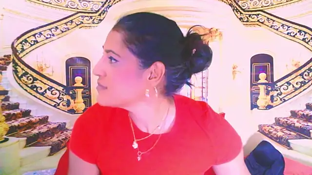 IndianSexcSmyle online show from April 2, 7:06 am