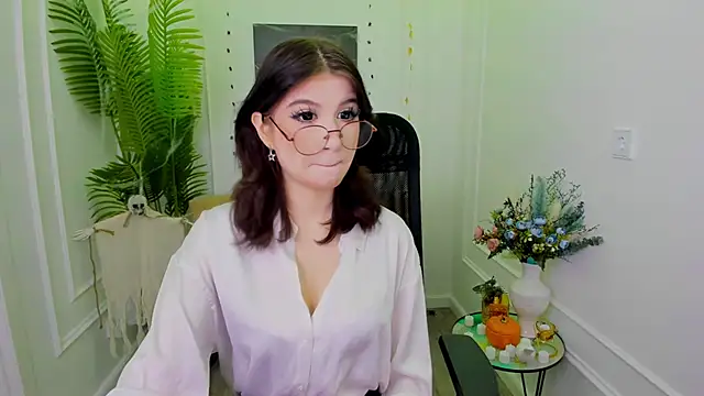 MeLLSawertyq online show from October 26, 7:42 pm