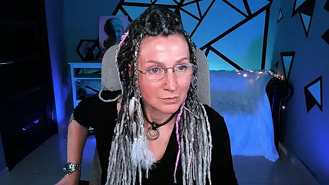 UmaSpace online show from September 25, 2:05 pm