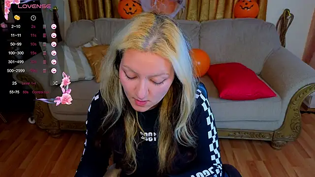 JuicyLullu online show from October 25, 4:42 am