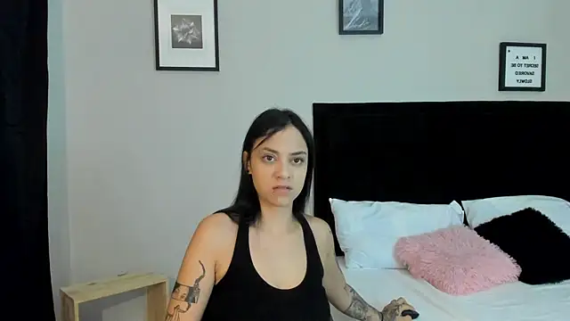 Snapshot of Sab_Brand chatting on October 21, 8:02 pm Sab Brand online show from October 21, 8:02 pm