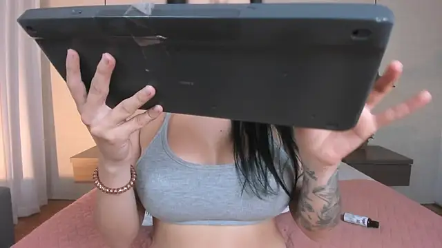 cloehill  online show from January 15, 12:11 pm