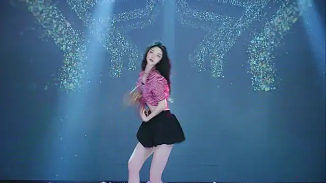 SoHo  club online show from October 4, 1:00 am