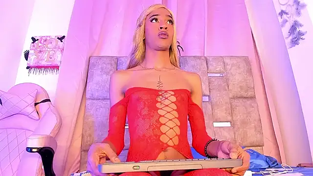 Mia royal online show from October 29, 9:28 pm