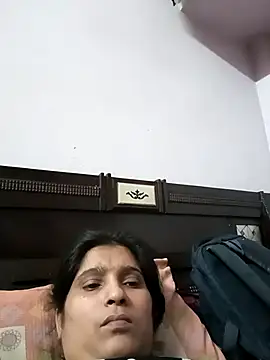 aliya-jaan71 online show from May 5, 11:57 am