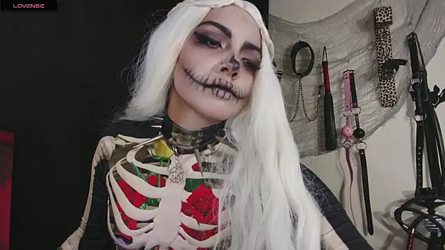 agathaaiko6 online show from October 21, 1:31 am