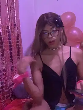 Snapshot of Sweet_Tyra_Doll chatting on September 24, 7:51 am Sweet Tyra Doll online show from September 24, 7:51 am