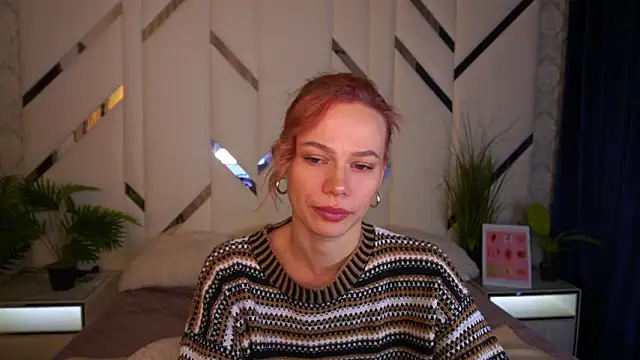 ShyySiren online show from January 18, 9:05 am