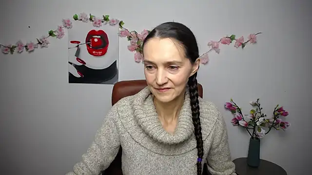 TayaFinch online show from November 7, 1:17 pm