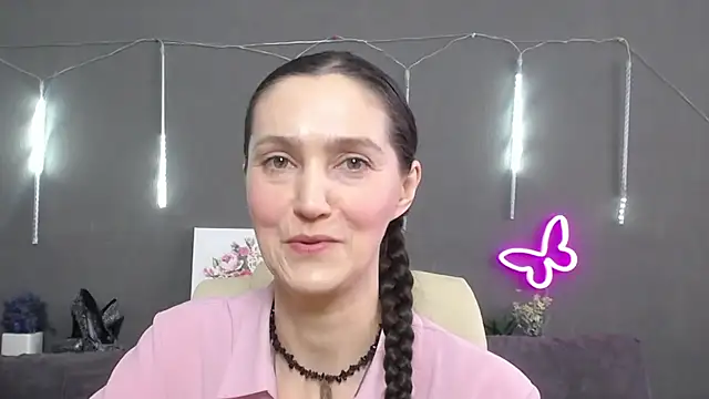 TayaFinch online show from March 1, 1:22 pm