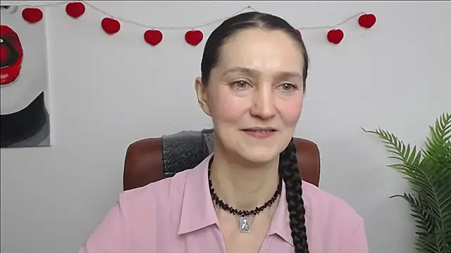 TayaFinch online show from February 23, 2:05 pm