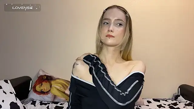 SoftcoreAlly online show from November 28, 5:38 pm