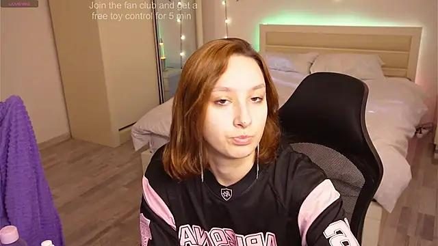 LilyannRosse online show from October 31, 7:12 am