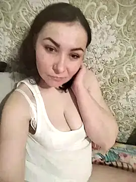 Mia24Blove online show from March 6, 4:35 pm