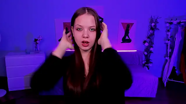 BetsyKiss online show from April 15, 5:57 pm