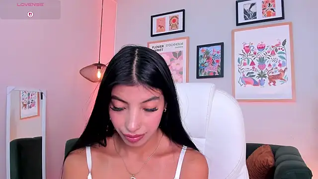 Tiffany Low online show from July 21, 1:23 pm