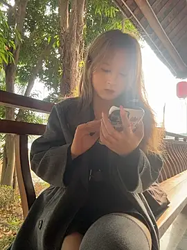 yuki june online show from March 7, 8:54 am