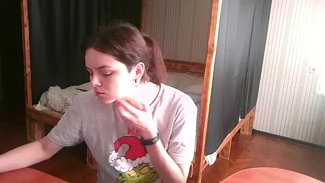 EthelsLover online show from February 17, 10:03 am