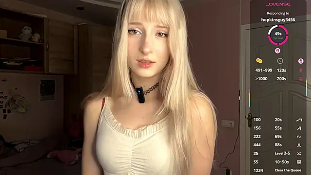 FridaAaberg online show from November 6, 7:58 am