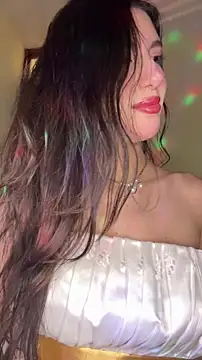 Emily-hottson online show from February 15, 7:51 am