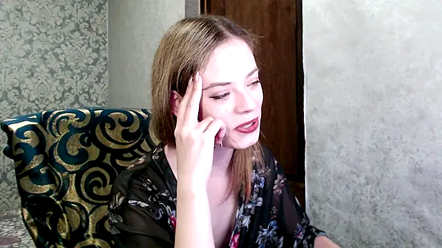 Kate  Loves online show from November 12, 7:34 pm