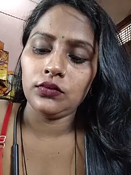 Jasmine Januja online show from June 6, 8:42 am
