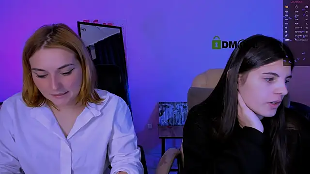 casey meow  online show from October 13, 5:43 am