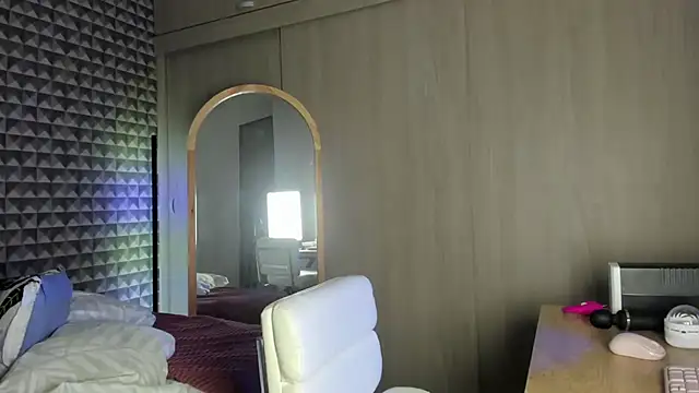 MissDhana online show from February 19, 2:22 am