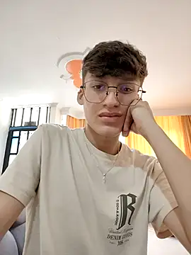 bellmontneon online show from January 17, 2:57 pm