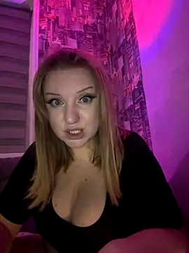 Snapshot of GretieLee chatting on October 14, 4:53 pm GretieLee online show from October 14, 4:53 pm